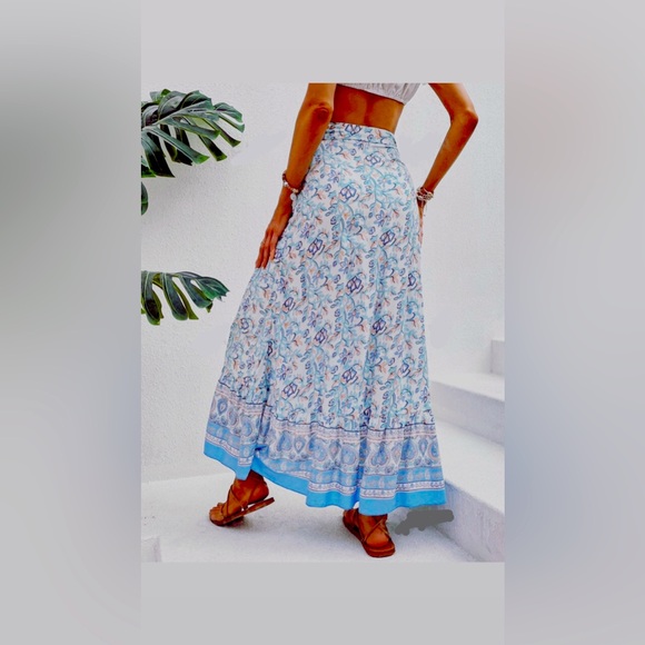 Floral Print Ruffle Trim Wrap Knot Side Skirt Size medium fits like ONESIZE S-L - Picture 3 of 6